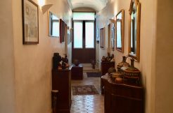 Alzano Lombardo elegante appartamento in casa d'epoca con giardino