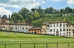 Bergamo, storica Villa con giardino